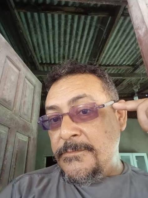 <em>Juan L.</em>